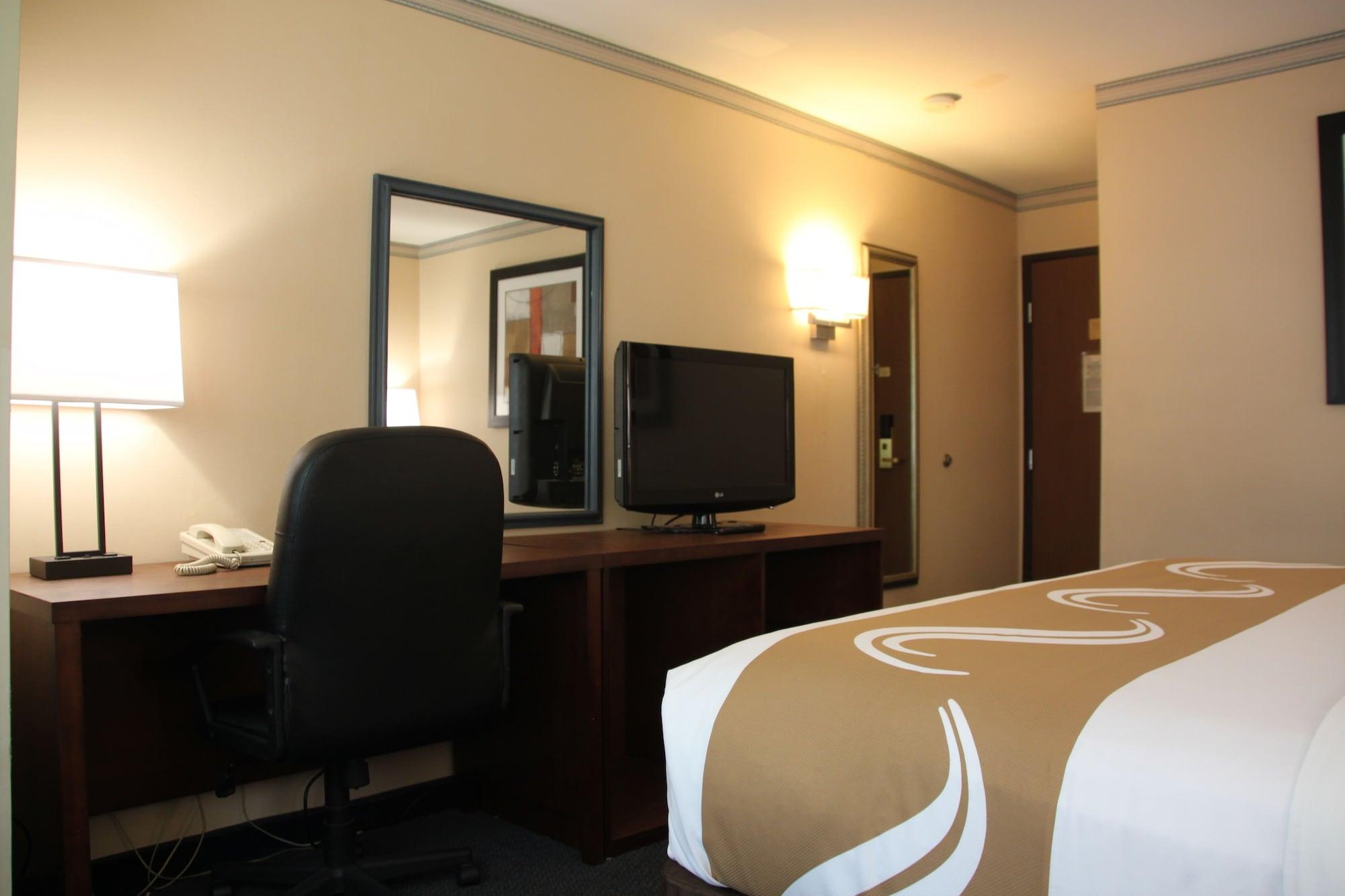 Quality Inn Cortland - University Area Buitenkant foto