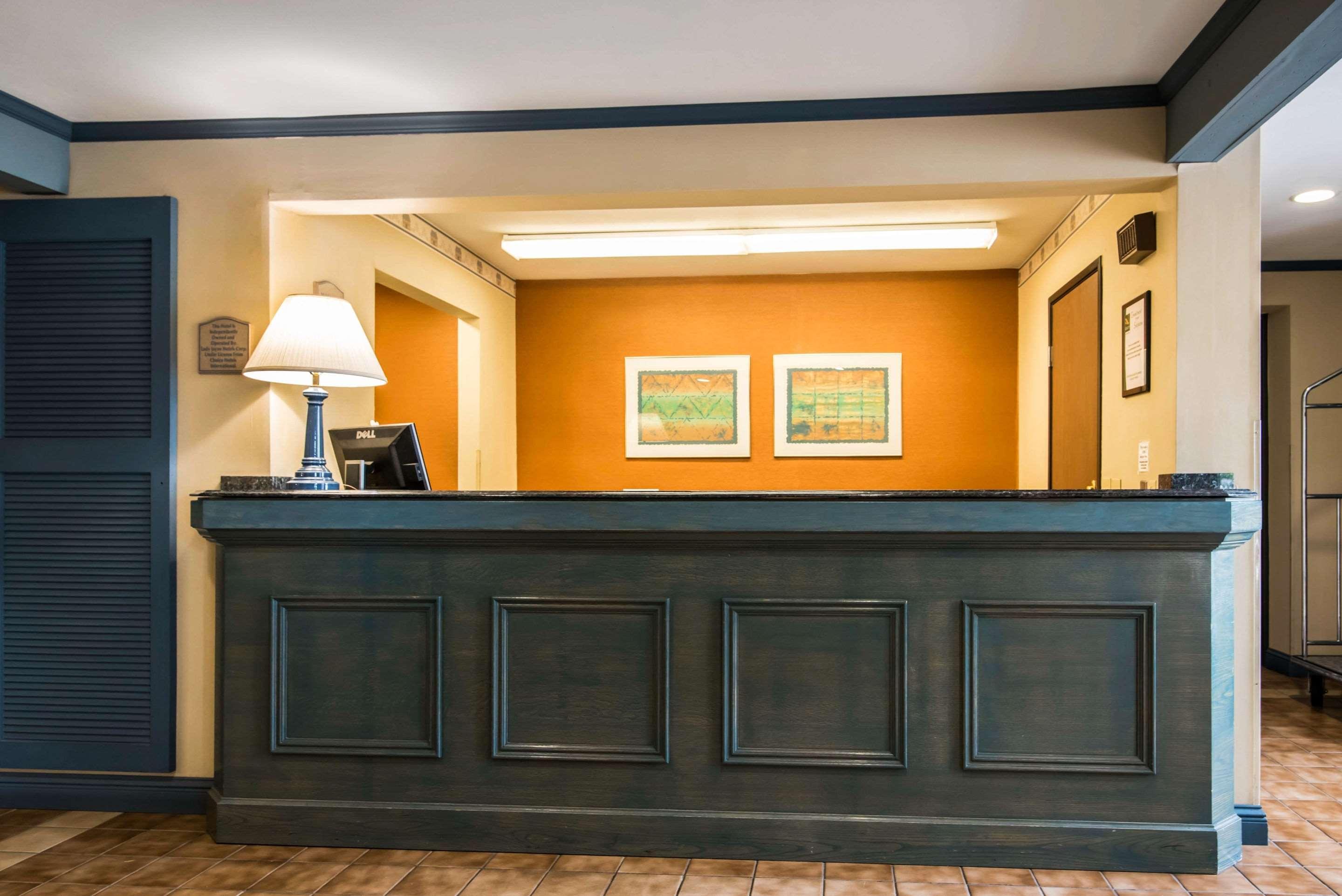 Quality Inn Cortland - University Area Buitenkant foto