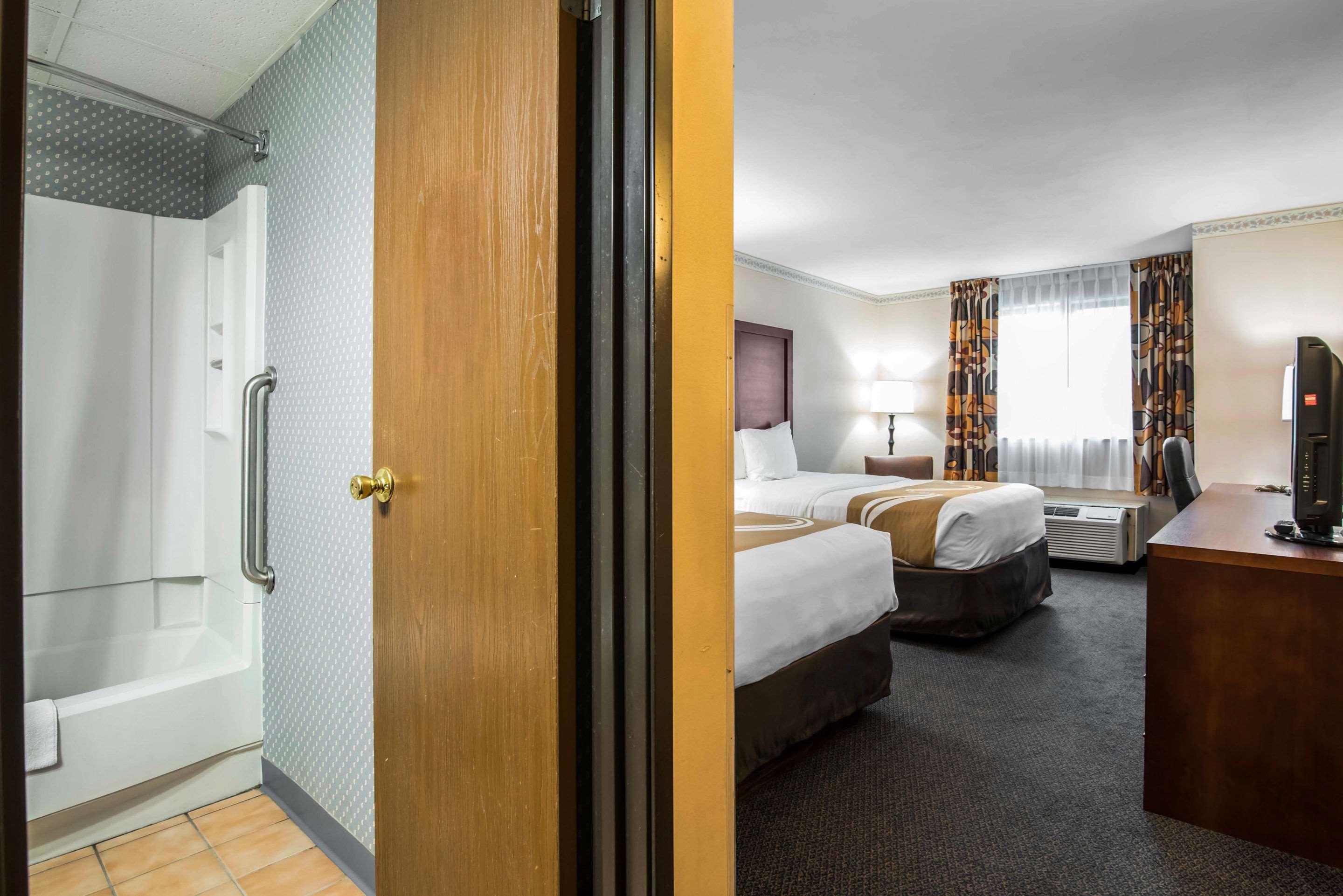 Quality Inn Cortland - University Area Buitenkant foto